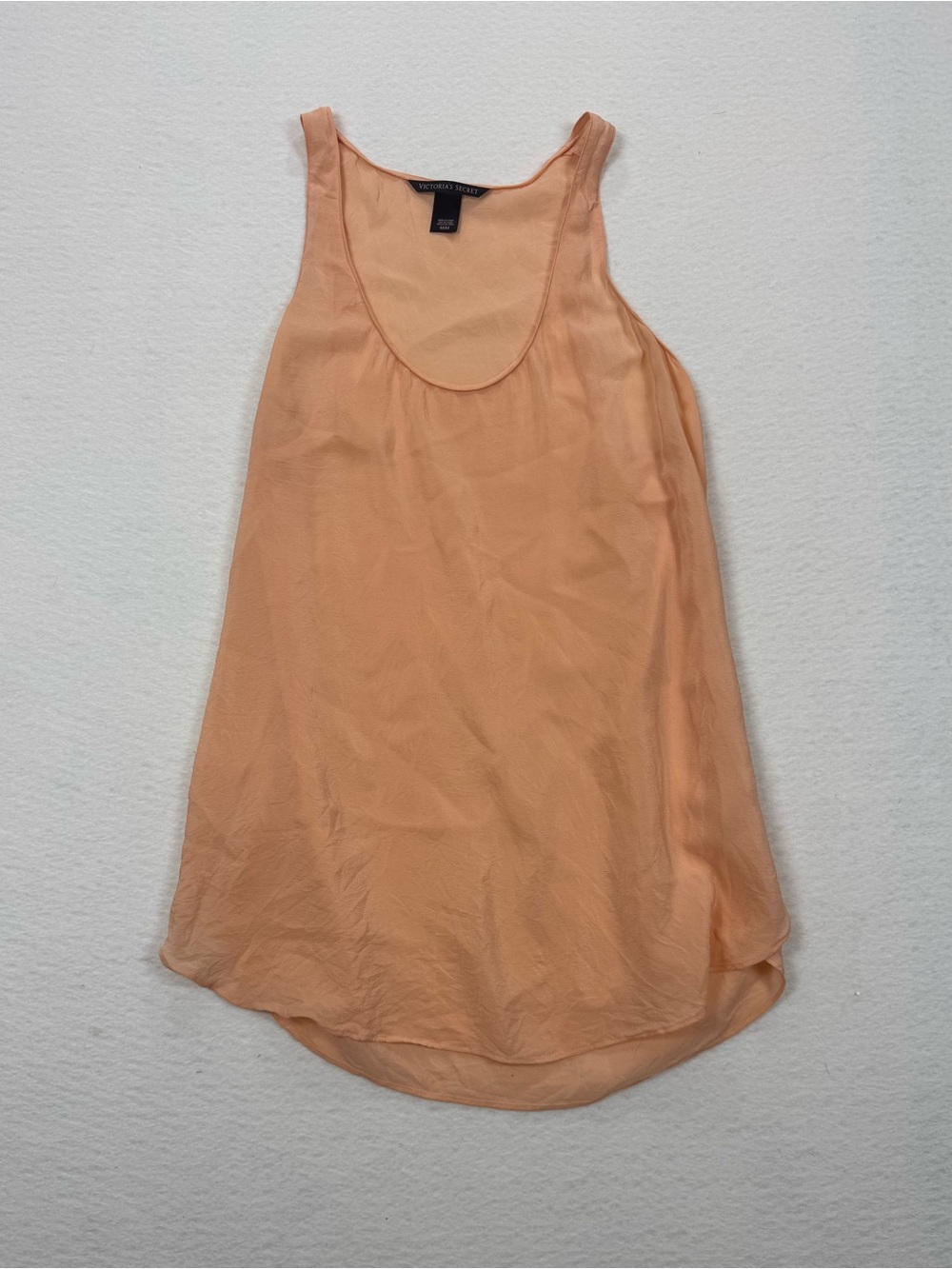 Victoria’s Secret 100% Silk Tank Top Cami Peach Orange Flowy Scoop Neck Medium